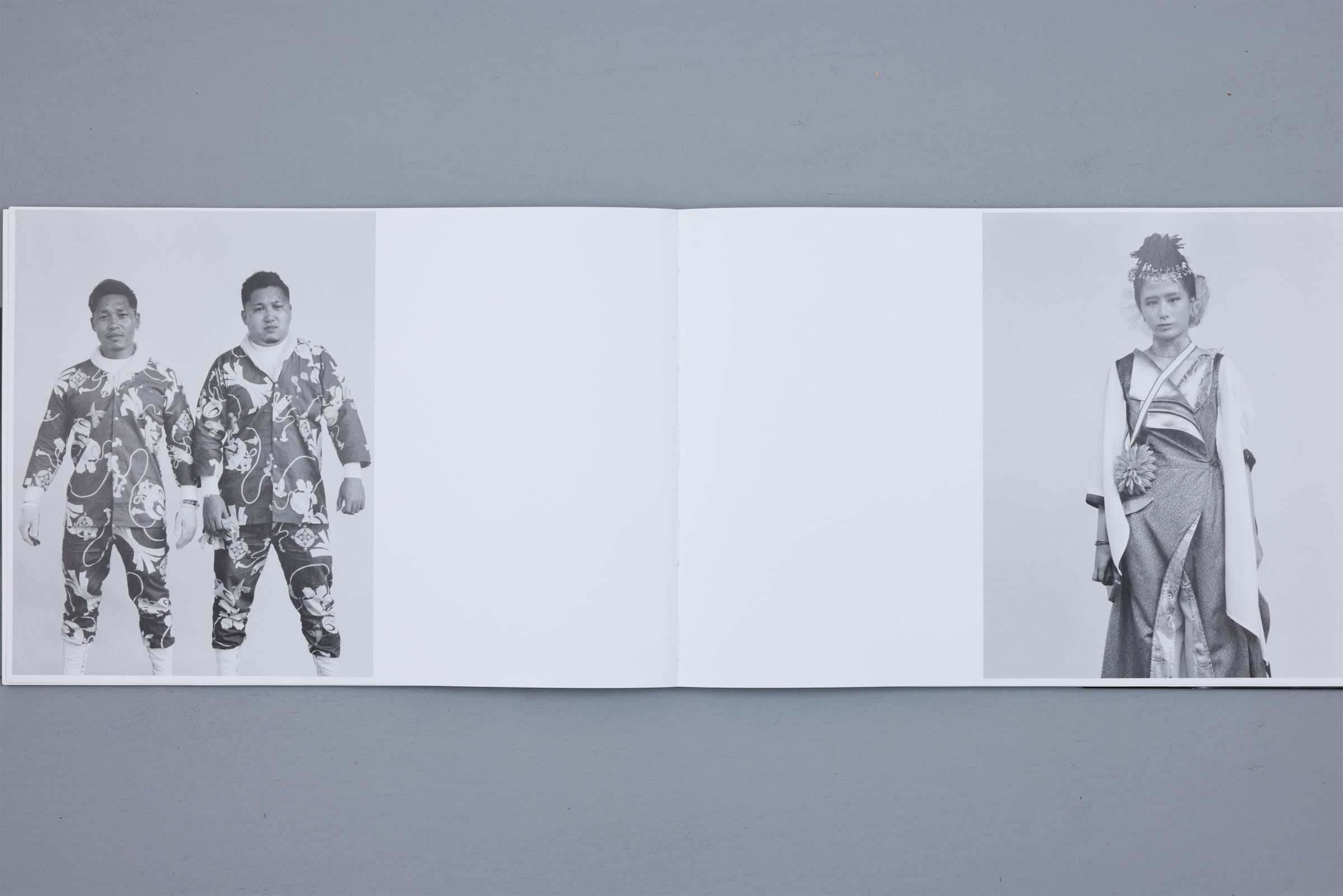 Yusuke Abe's photo book “YOSARIKOI” | 1.3h